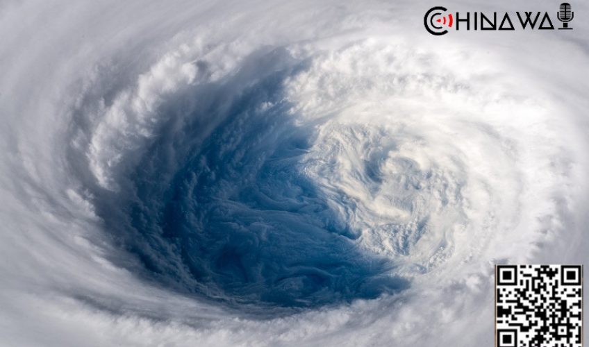 Тайфун “Иньфа” обрушился на острова Чжоушань и подошел к восточному побережью Китая