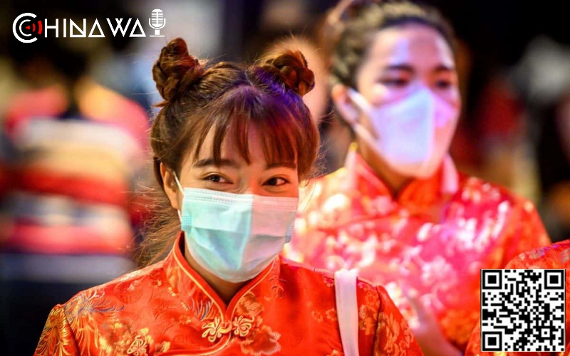 В Пекине впервые за полгода отменили масочный режим на улицах